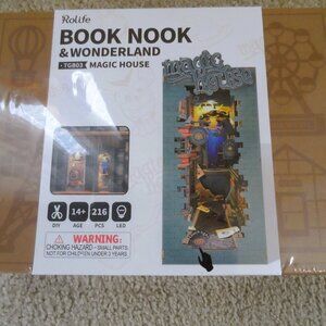 Book Nook & wonderland magic house for age 14+ NEW